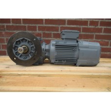 213 RPM 1,1 KW Asmaat 30 mm Brake. Unused